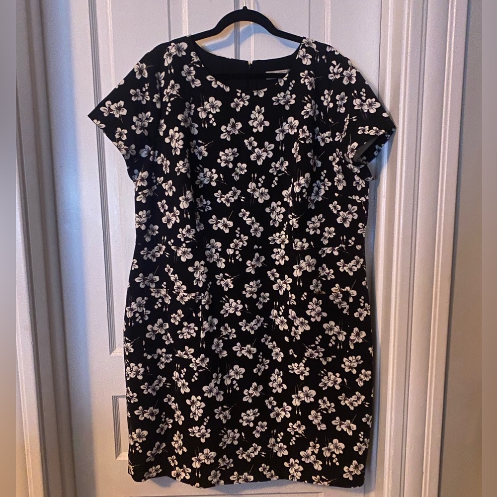 Loft Size 20 Dress w/ Pockets - New w/o tags
